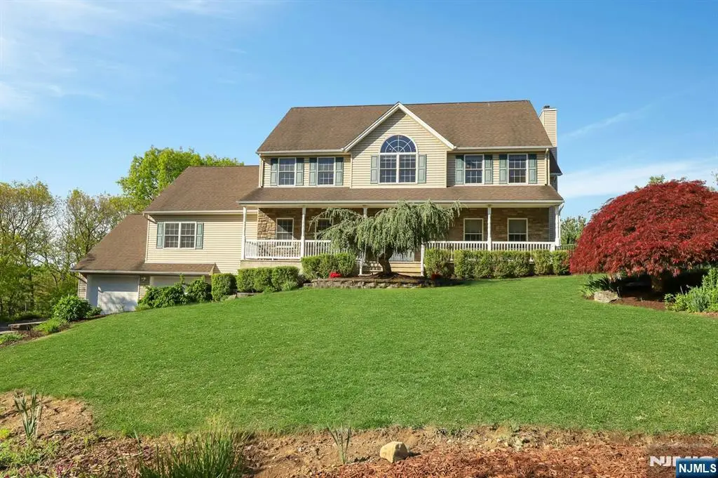 8 Buena Vista Drive, Ringwood, NJ 07456 - #1