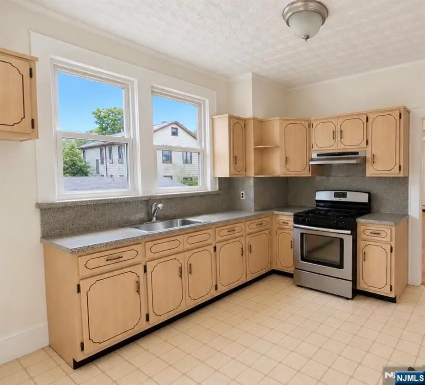 162 Highland Avenue, Kearny, NJ 07032 - #3