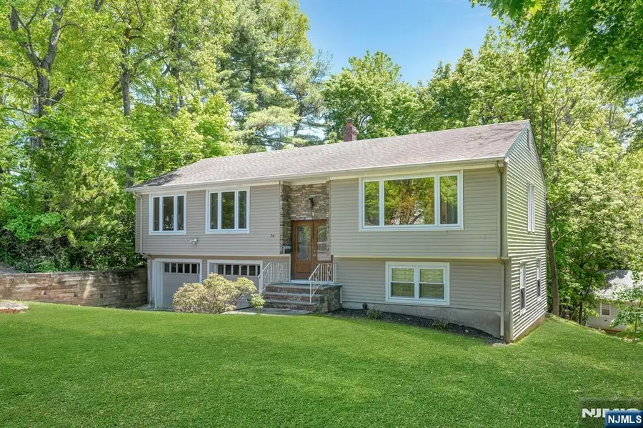 34 Bear Brook Lane, Livingston, NJ 07039 - #2
