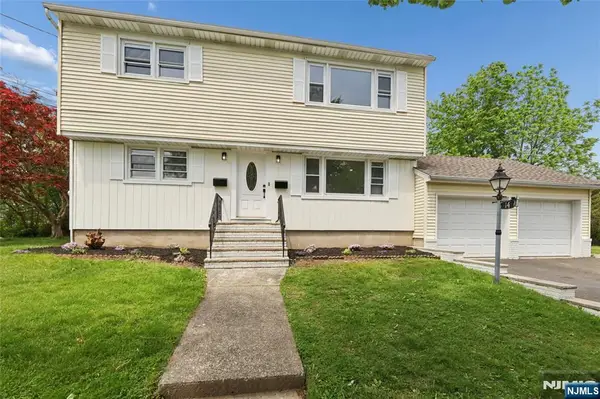 14 John Court, Clifton, NJ 07013