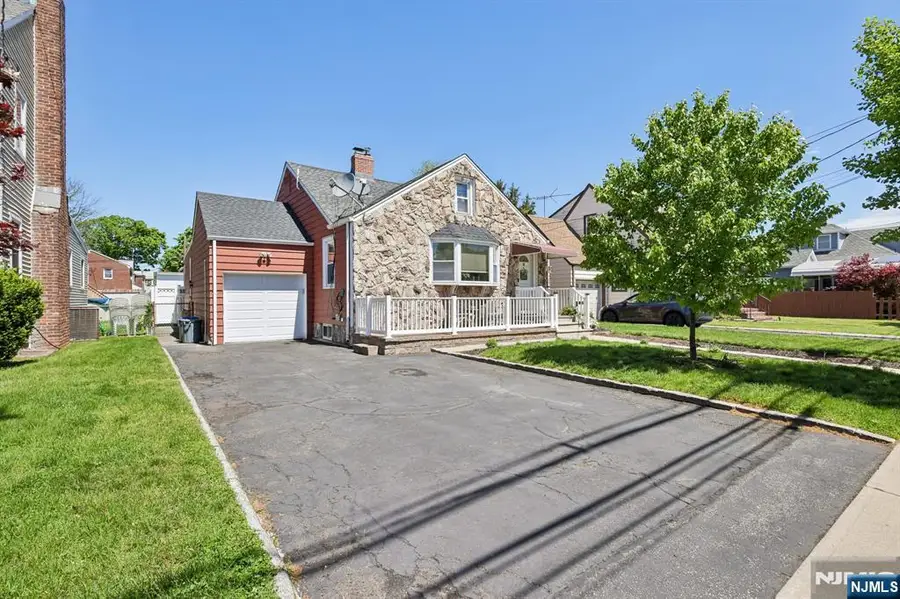 16 Fairmount Avenue, Clifton, NJ 07011 - #3