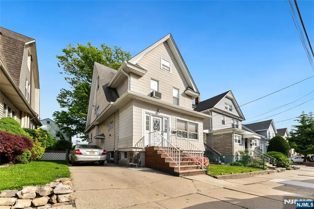 186 Oakwood Avenue, Cliffside Park, NJ 07010 - #1