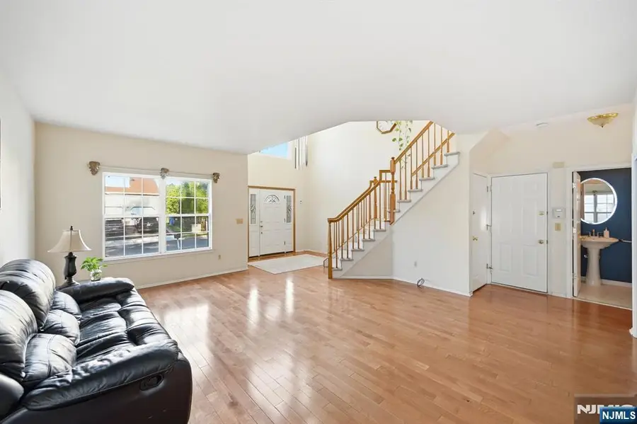 19 Colmart Way, Bridgewater, NJ 08807 - #3