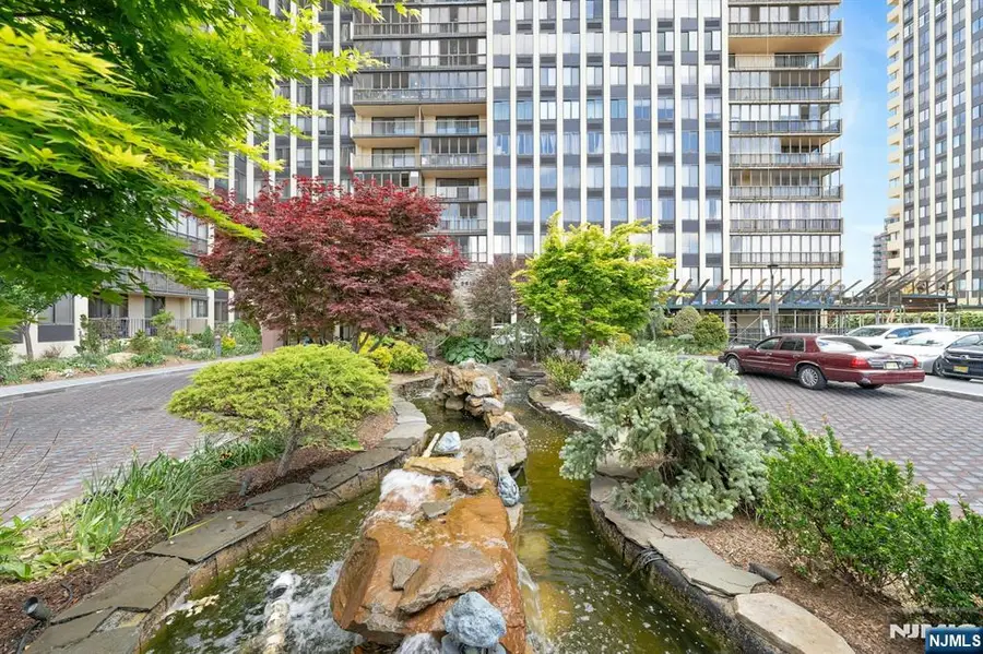 300 Winston Drive C0214, Cliffside Park, NJ 07010 - #2