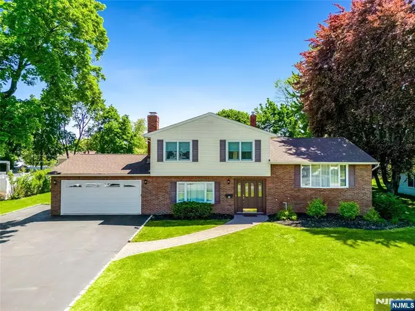 23 Slingerland Avenue, Pequannock Township, NJ 07440