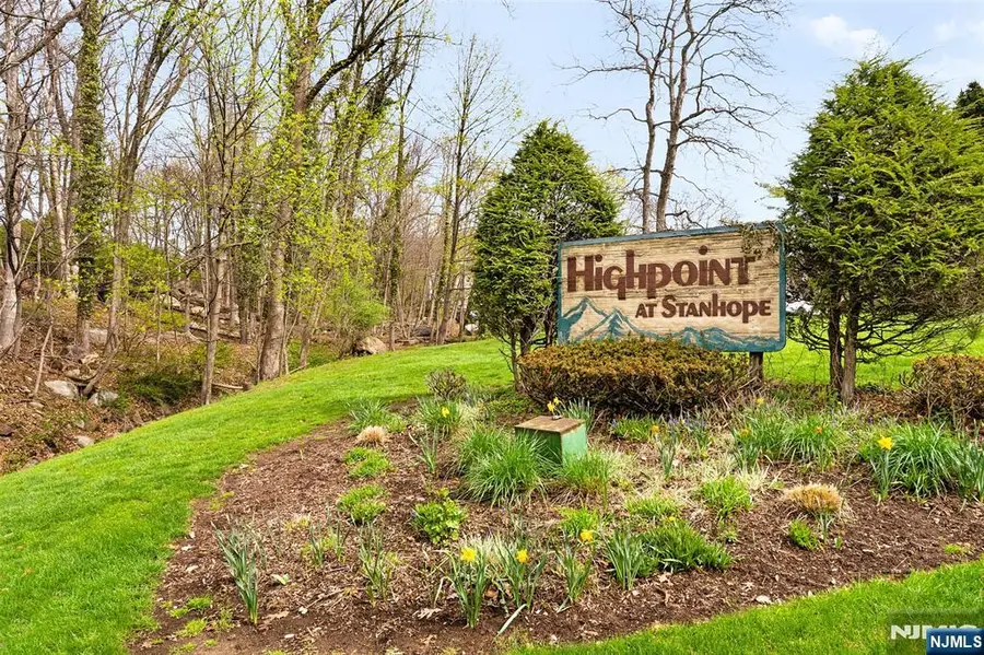 11196 Dell Place 196, Stanhope, NJ 07874 - #2