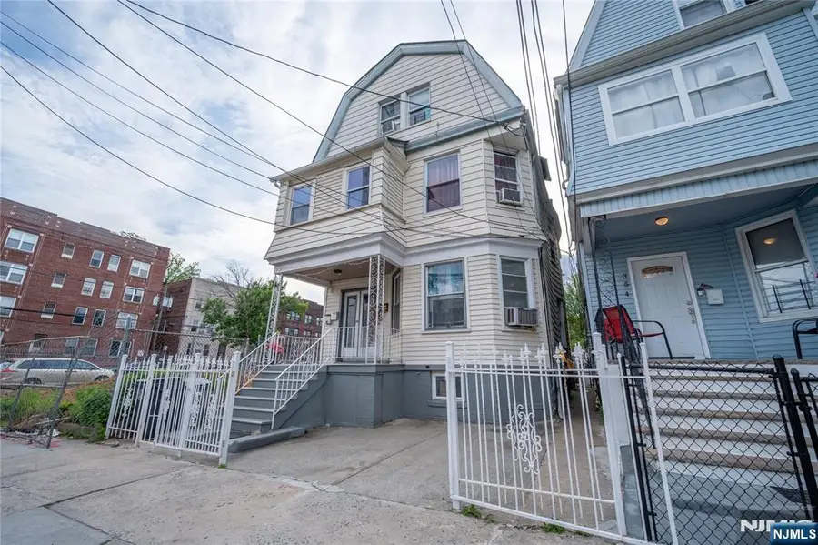 352 7th Street, Newark, NJ 07107 - #2