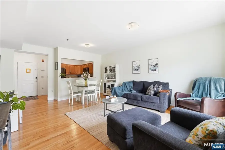 902 N 5th Street 207, Newark, NJ 07107 - #3