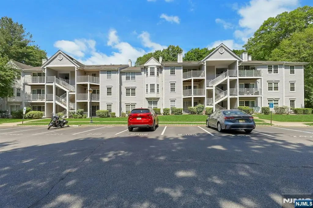 601 Lilac Lane, Mahwah, NJ 07430 - #1