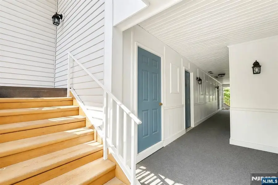 601 Lilac Lane, Mahwah, NJ 07430 - #3