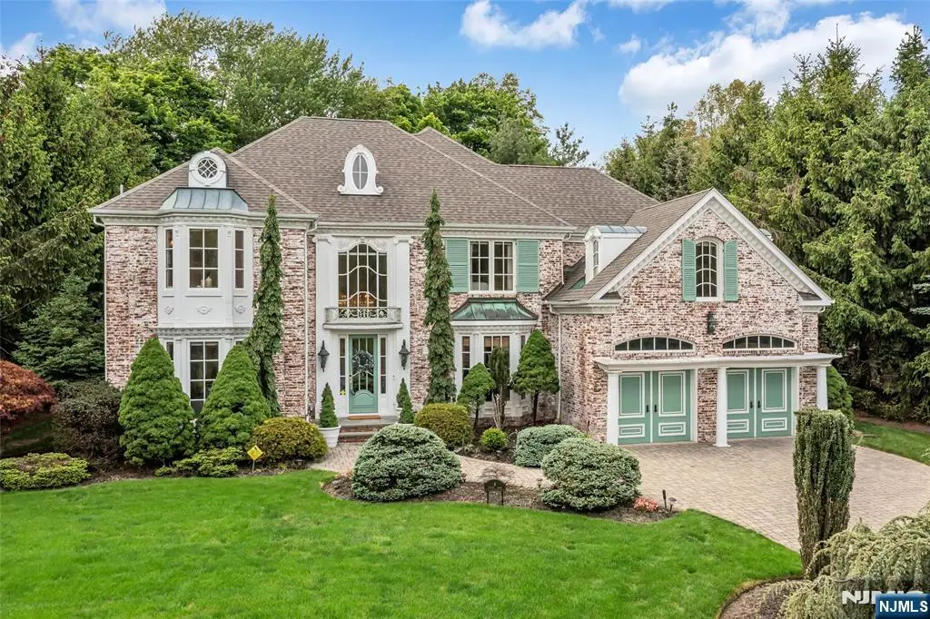 4 Hetzel Drive, Mahwah, NJ 07430 - #1