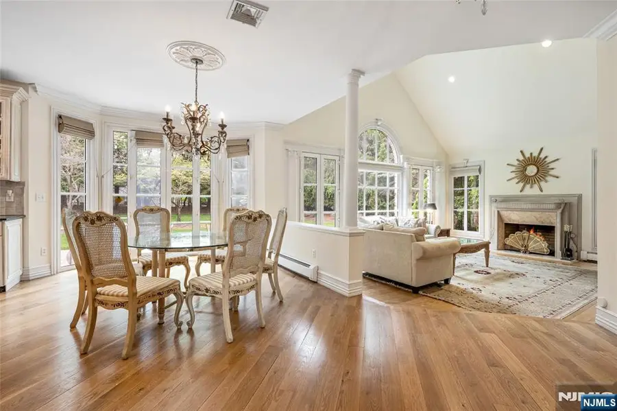 4 Hetzel Drive, Mahwah, NJ 07430 - #3