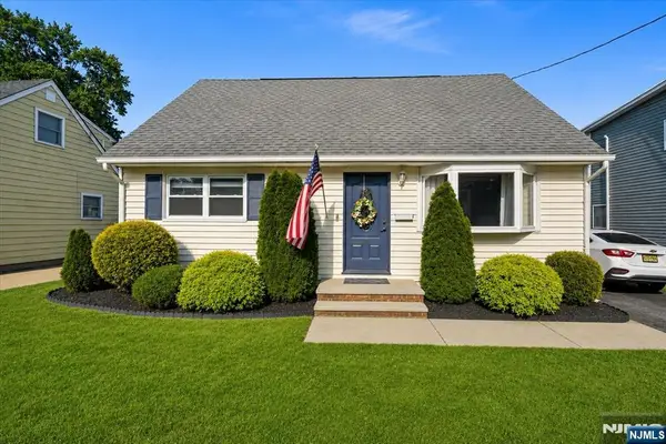 29 Central Avenue, Pompton Lakes, NJ 07442