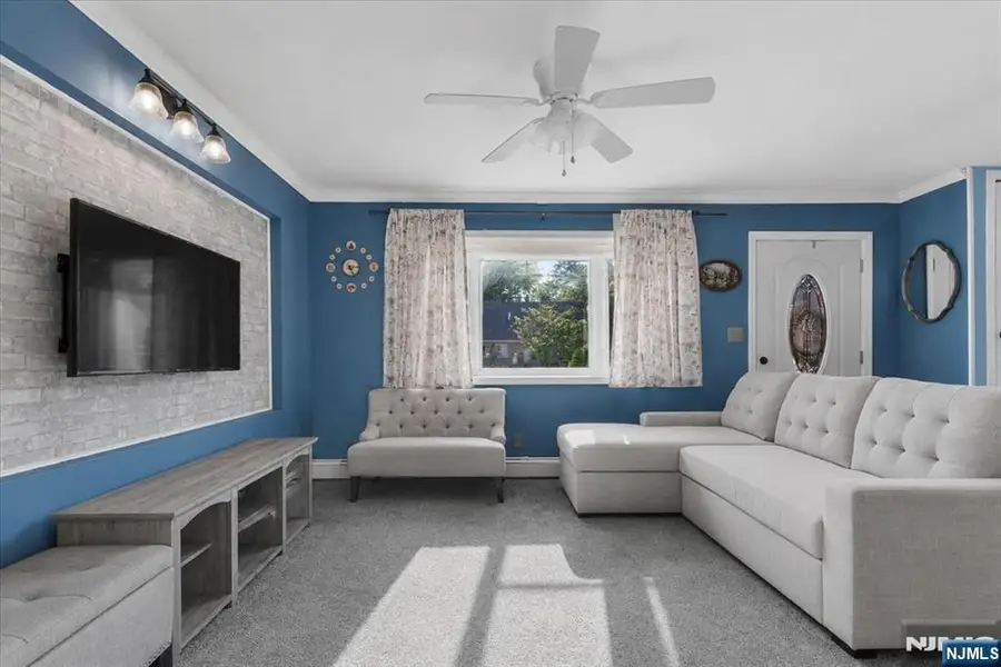 29 Central Avenue, Pompton Lakes, NJ 07442 - #3