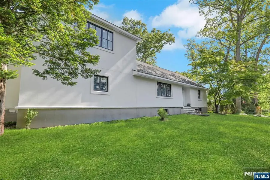 259 W Glen Avenue, Ridgewood, NJ 07450 - #2