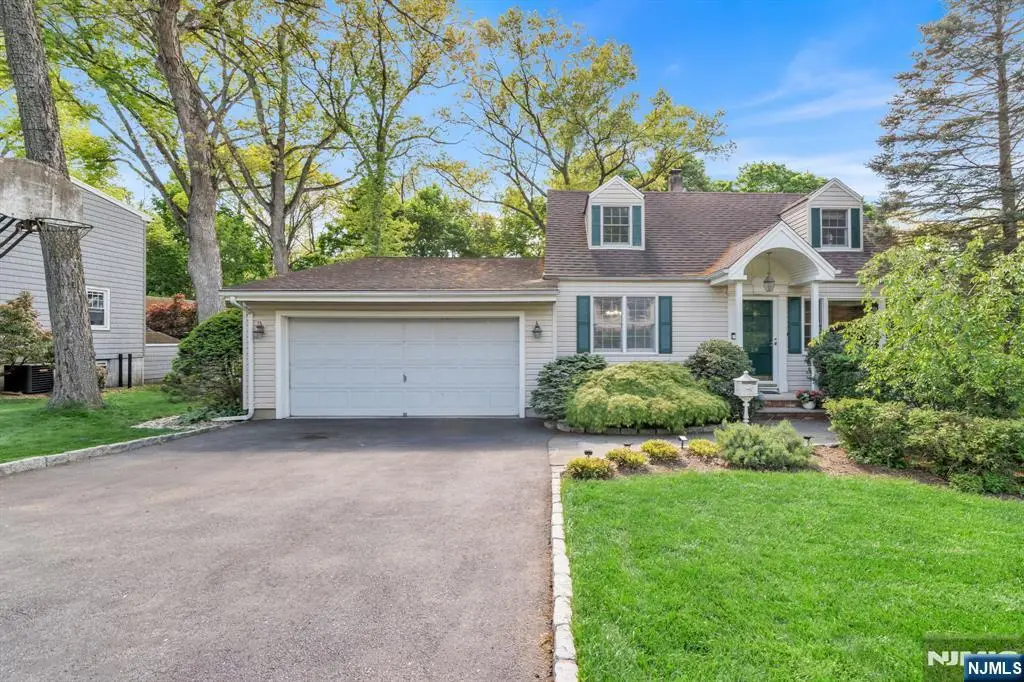 28 Wanamaker Avenue, Mahwah, NJ 07430 - #1