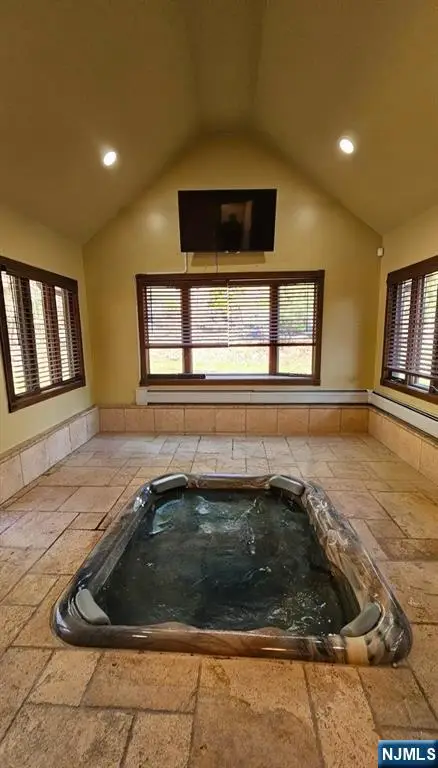 534 Hamburg Turnpike, West Milford, NJ 07480 - #3
