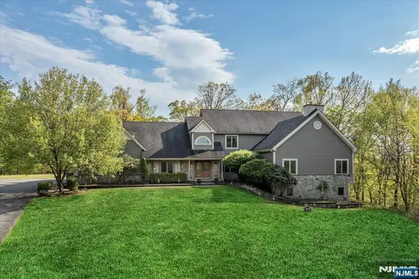 65 Gunn Road, Branchville, NJ 07826