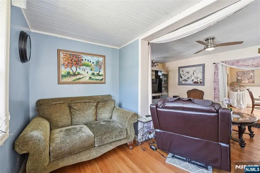 52 Harcourt Avenue, Bergenfield, NJ 07621 - #3