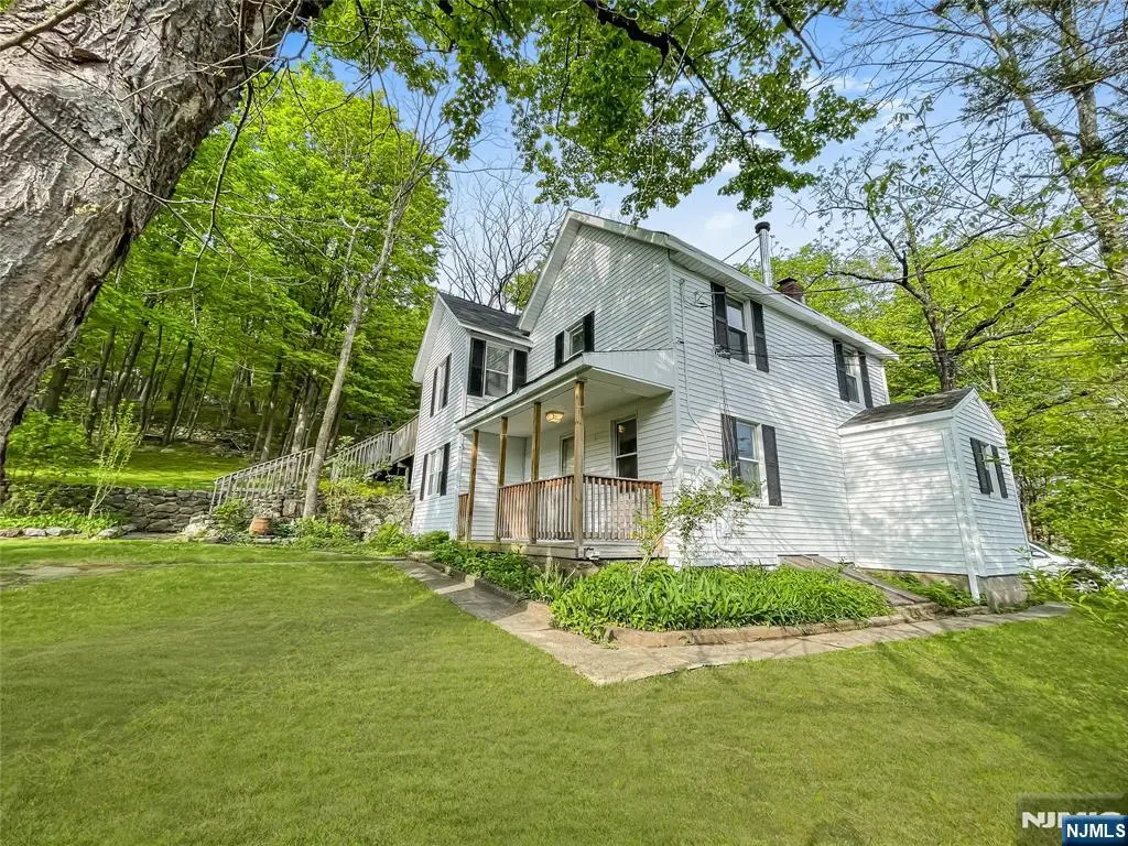 270 Macopin Road, Bloomingdale, NJ 07403 - #1