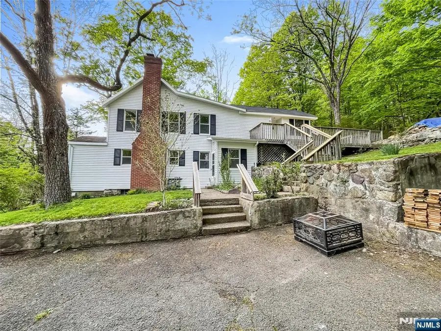 270 Macopin Road, Bloomingdale, NJ 07403 - #3