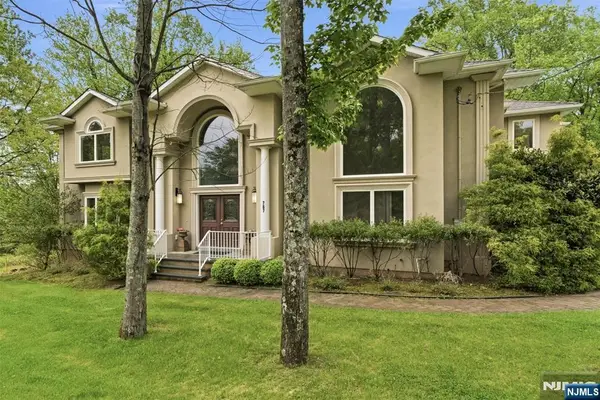 767 Orangeburgh Road, River Vale, NJ 07675