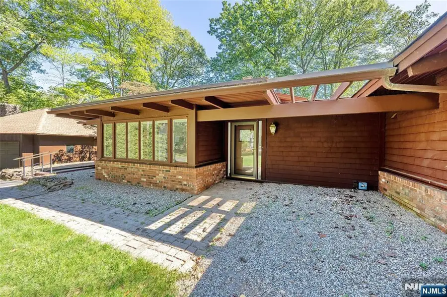 5 Carnot Avenue, Woodcliff Lake, NJ 07677 - #2