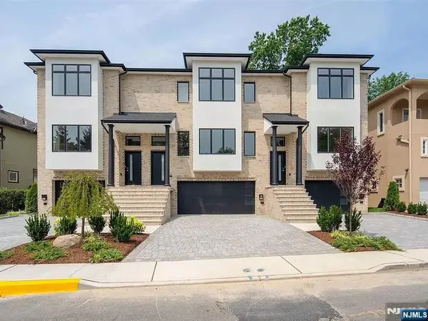 799 End Avenue, Cliffside Park, NJ 07010
