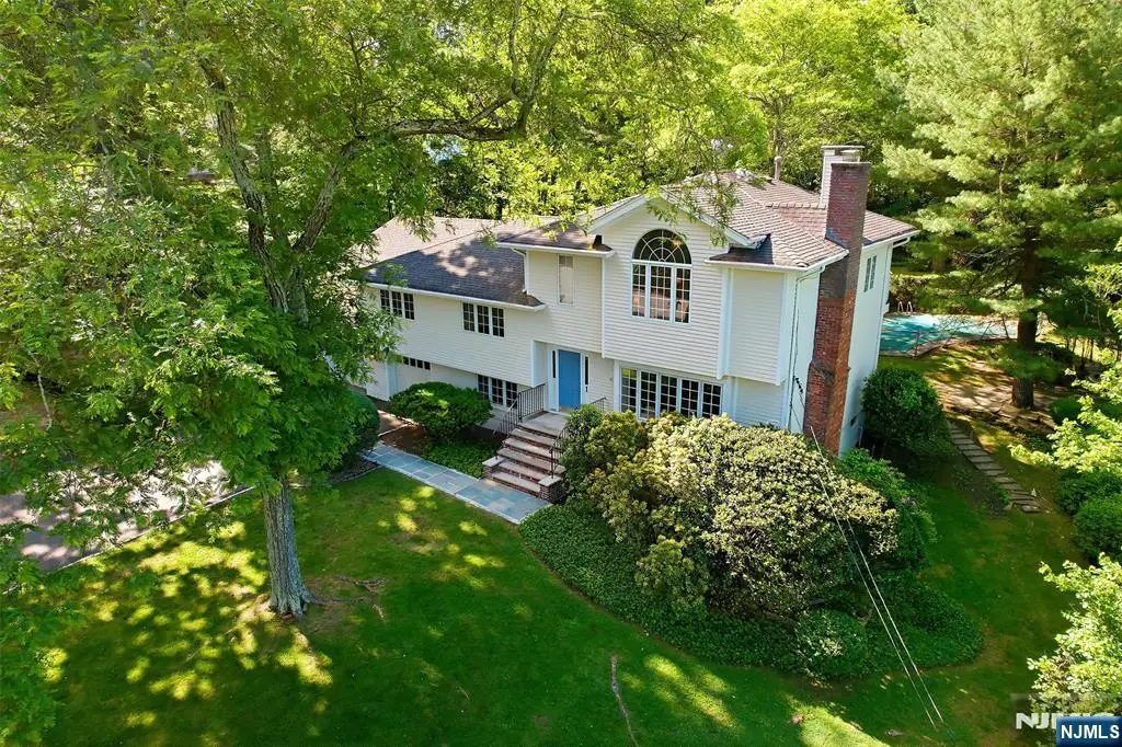 1 Winding Way, North Caldwell, NJ 07006 - #1