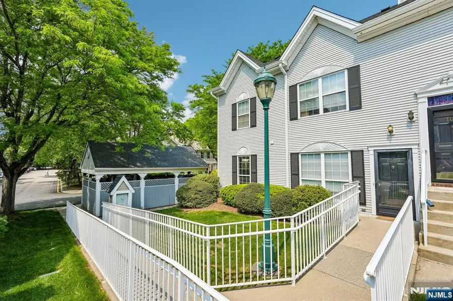 1059 Chedworth Circle 1059, Mahwah, NJ 07430 - #3