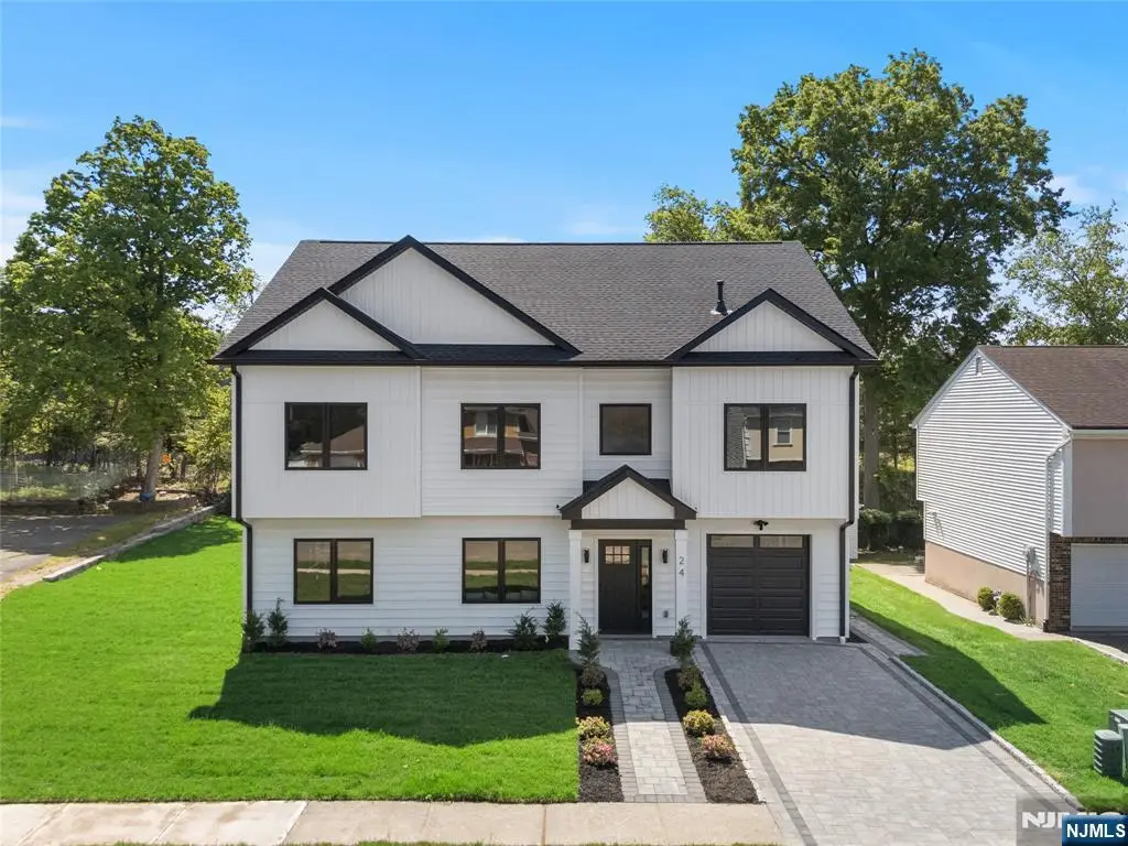 24 Richard Scott Court, North Haledon, NJ 07508 - #1