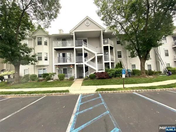 643 Plum Terrace, Mahwah, NJ 07430