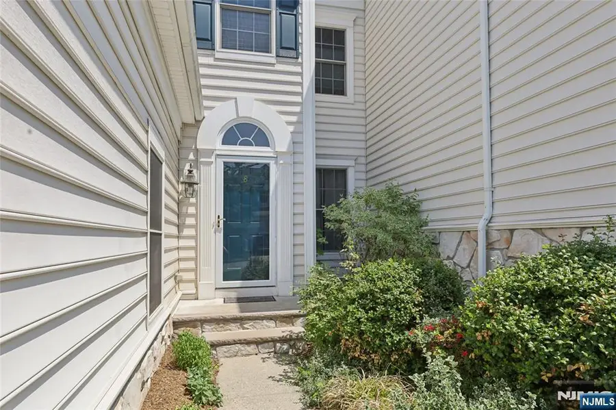 8 Yorktown Lane 704, Totowa, NJ 07512 - #3