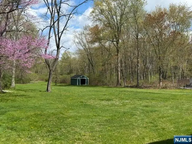 10 Bellows Lane, Towaco, NJ 07082 - #2