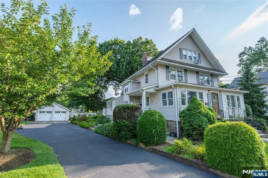 16 Lincoln Place, Waldwick, NJ 07463 - #2
