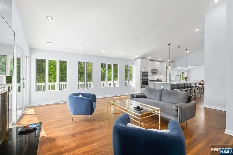 165 Hoover Drive, Cresskill, NJ 07626 - #3