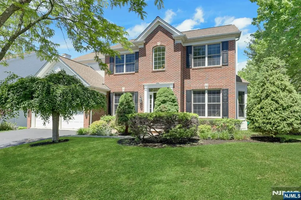 81 Lafayette Circle, Totowa, NJ 07512 - #1