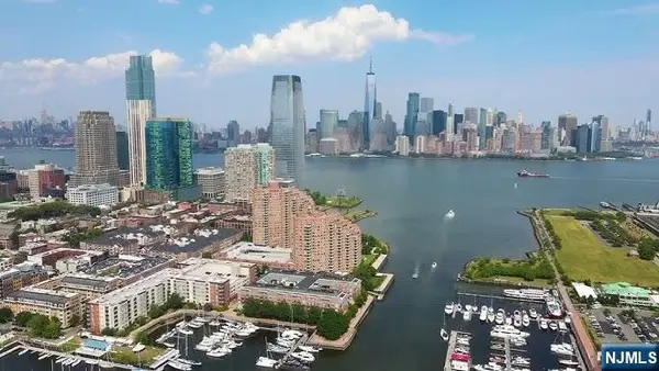 15 Warren Street 414, Jersey City, NJ 07302