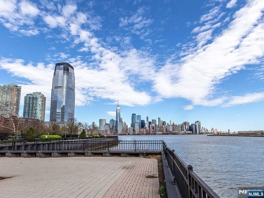 15 Warren Street 414, Jersey City, NJ 07302 - #3