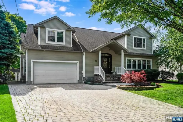 254 Hoppers Lane, Paramus, NJ 07652
