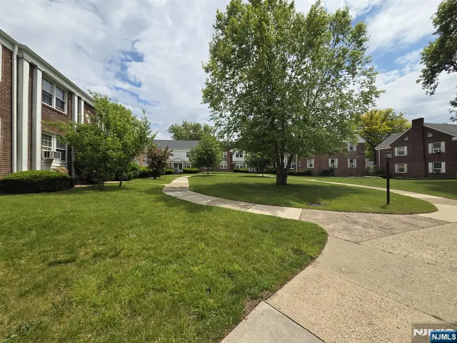 18A Elmwood Court 18A, Elmwood Park, NJ 07407 - #3