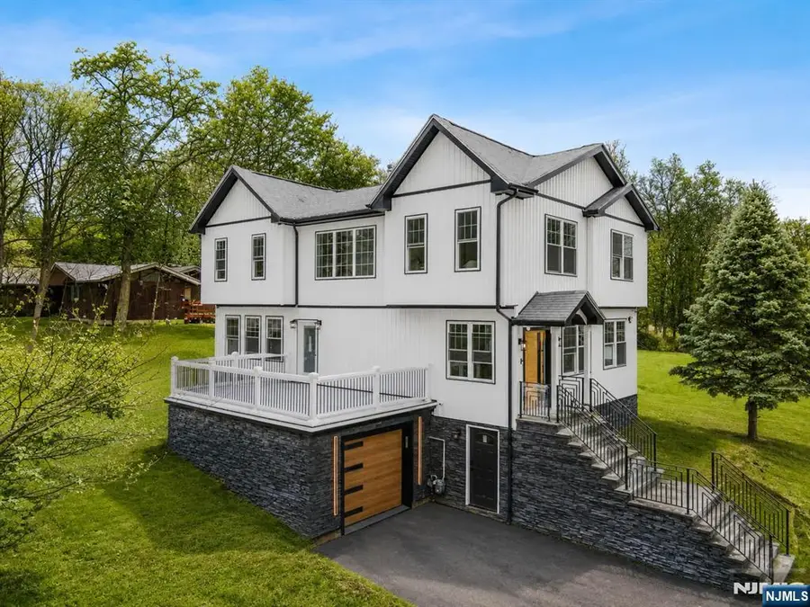 10 Old Rifle Camp Road, Woodland Park, NJ 07424 - #2