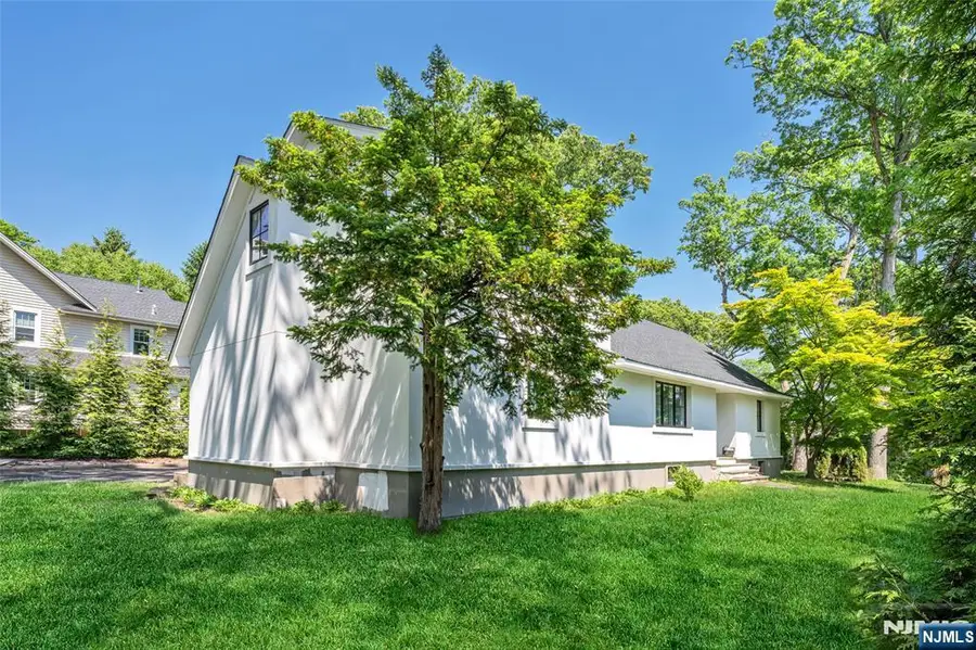 259 W Glen Avenue, Ridgewood, NJ 07450 - #2