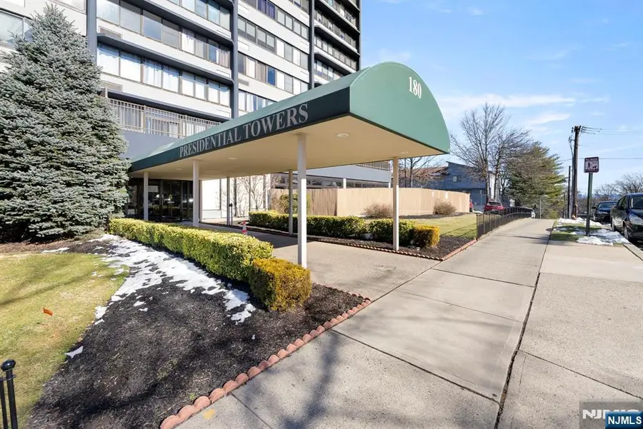 170 Lafayette Avenue 1B, Passaic, NJ 07055 - #3