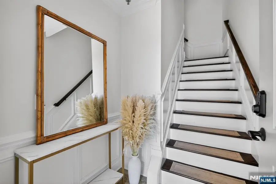200 Laird Avenue 204, Cliffside Park, NJ 07010 - #3