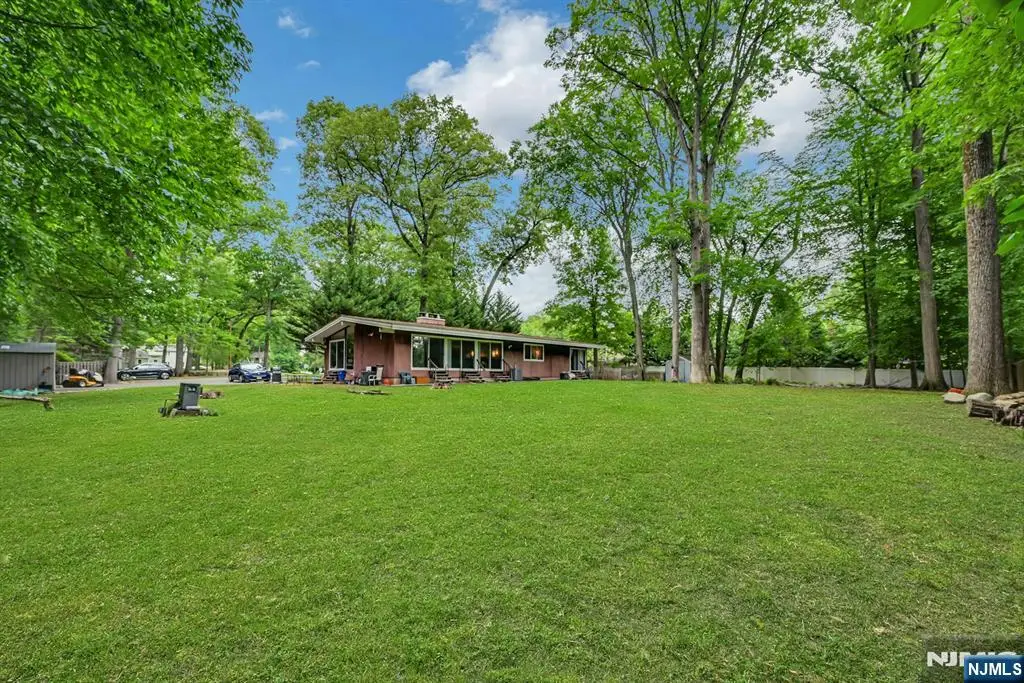 2009 Glen Avenue, Township Of Washington, NJ 07676 - #1