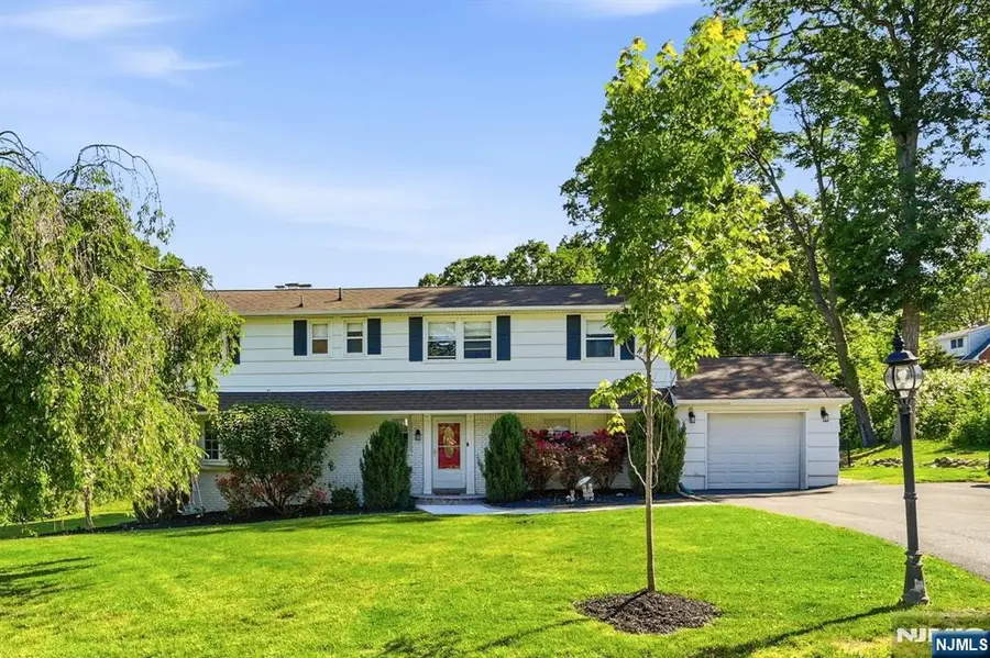 101 Walnut Street, Oakland, NJ 07436 - #2