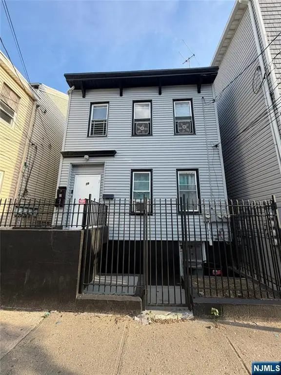 78 16th Avenue, Paterson, NJ 07501