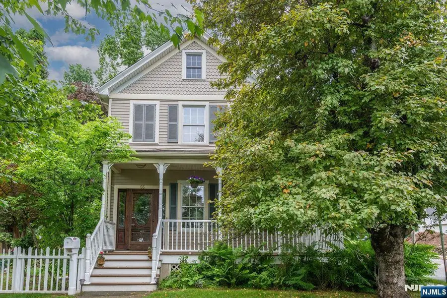 66 Hillside Avenue, Midland Park, NJ 07432 - #3