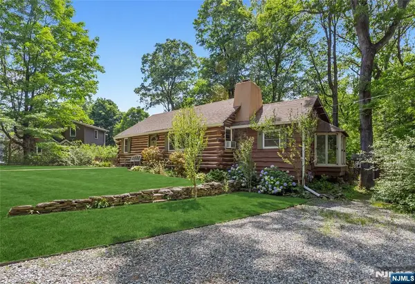 6 Partridge Trail, Kinnelon Borough, NJ 07405